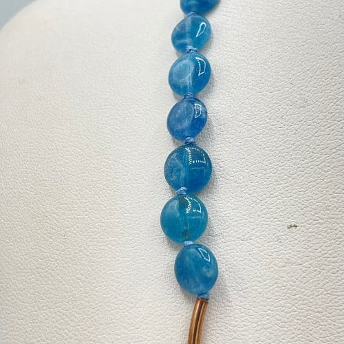 Collana corta azzurra con angelite - immagine 5