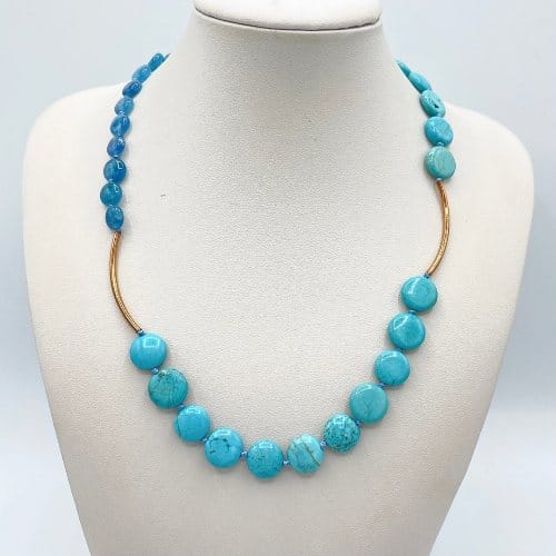 collana corta azzurra con angelite Monica Gialdini gioielli artigianali Lugano
