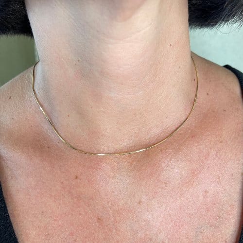 Collana pendente azzurra, rossa e perla bianca - immagine 4